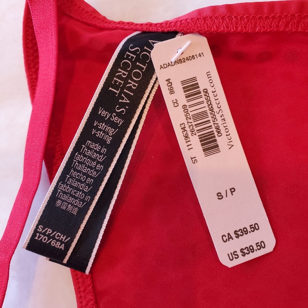 💖🔥💕NWT Victoria's secret Very Sexy Rhinestone v-string Small Red - Picture 5 of 5